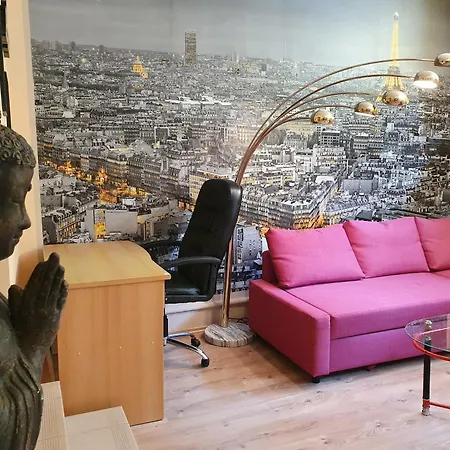 Suterena Majeczki Z Parkingiem & Ogrodem Apartamento